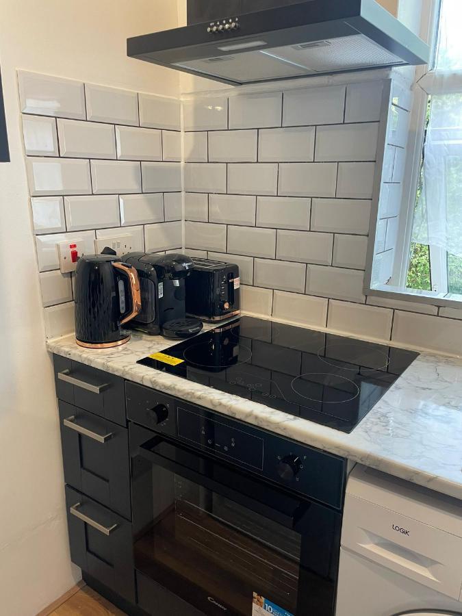 Wonderful Fully-Equipped Studio Near Central London 8 Ngoại thất bức ảnh