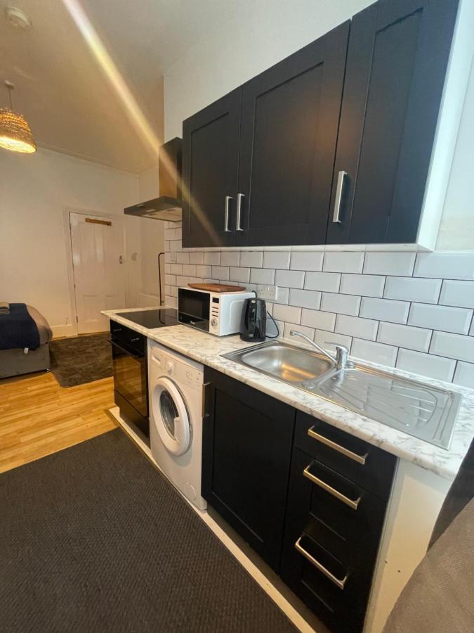 Wonderful Fully-Equipped Studio Near Central London 8 Ngoại thất bức ảnh