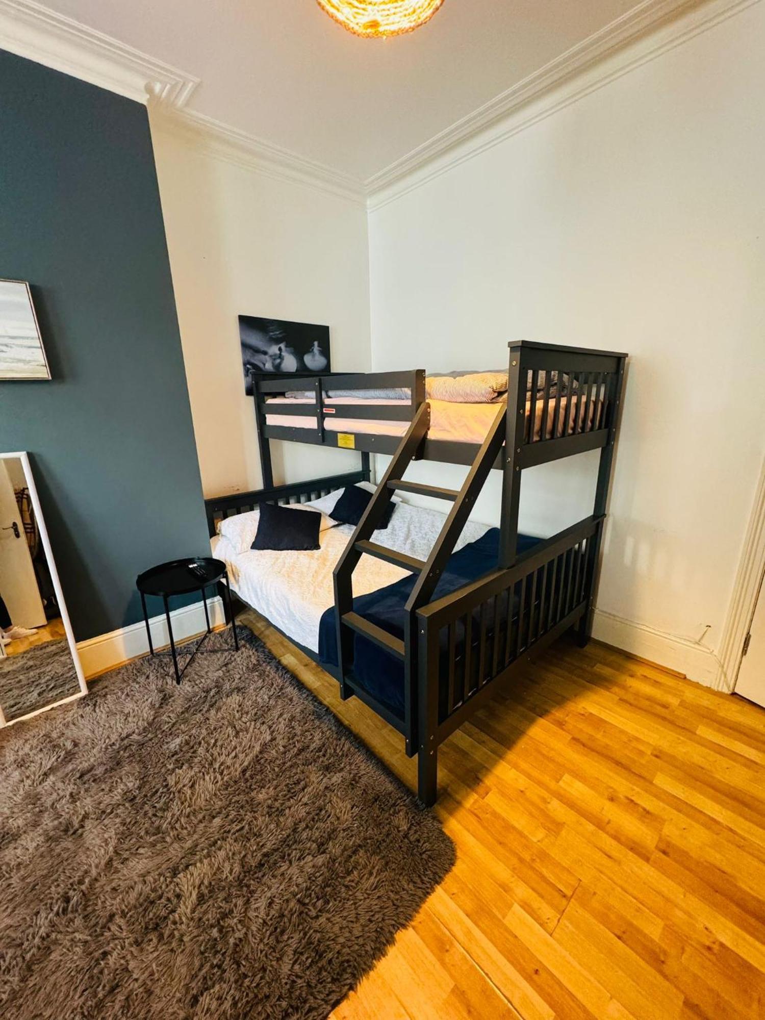 Wonderful Fully-Equipped Studio Near Central London 8 Phòng bức ảnh